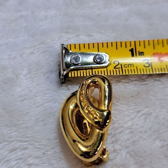 Authentic Givenchy  GOLD PLATED Clip On Earrings NEW AND GIFTABLE - Picture 10 of 10